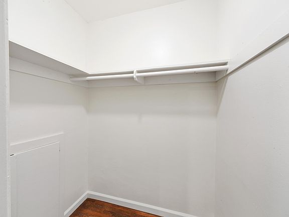 4th image of 1023 N Hayworth Ave APT 2