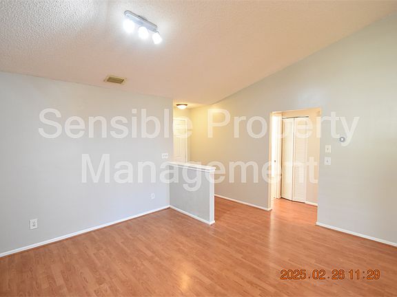 5th image of 1835 Tarah Trace Dr
