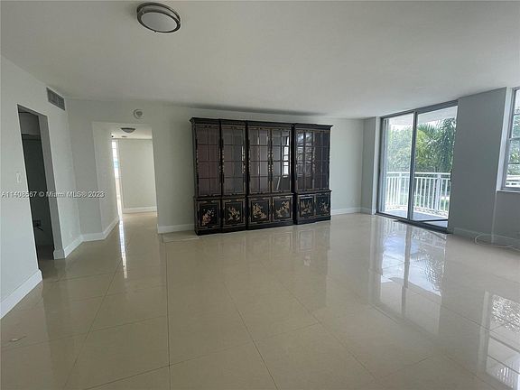 5th image of 2150 Sans Souci Blvd #B211