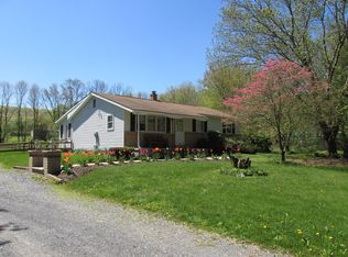 109 Swopes Valley Rd, Pine Grove, PA 17963