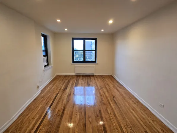 75-40 Bell Boulevard image 1 of 4