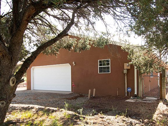 4th image of 20 Liska Ln