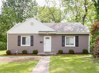 8725 Sleepy Hollow Rd, Kansas City, MO 64114