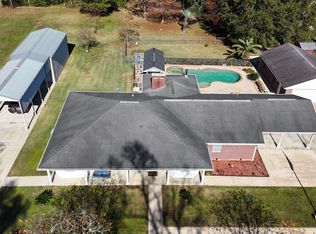 8592 Creek Rd, Orange, TX 77630