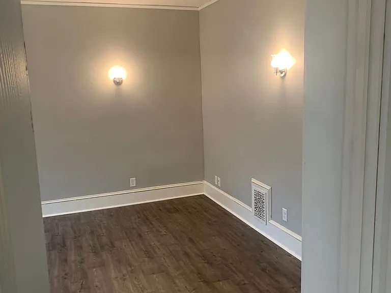 131 Lincoln St — Photo 5