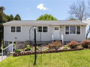 4 River St, Pawcatuck, CT 06379