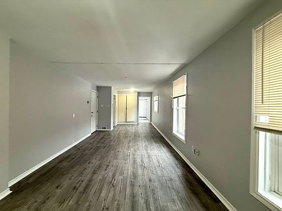 5th image of 171 East Ave S