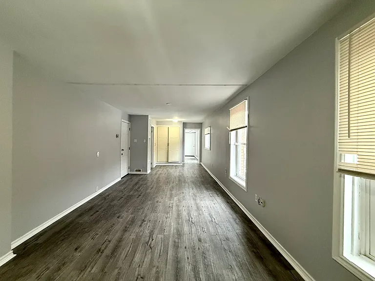 171 East Ave S — Photo 5