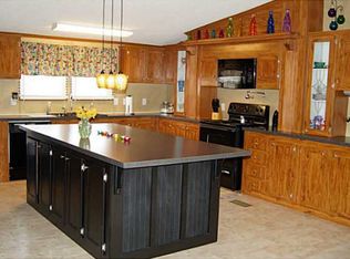 4064 Pickens Store Rd, Mason, TN 38049