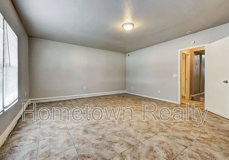 312 NW 118th St — Photo 15