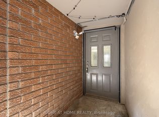 124 Argyle St #BASEMENT, Toronto, ON M6J 1N9