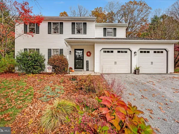 242 Persimmon Ln, Elizabethtown, PA 17022