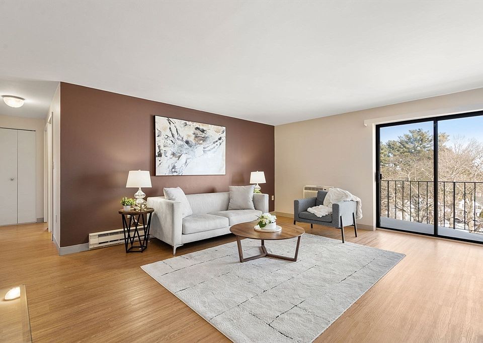 1st image of 1321 Worcester Rd APT 610