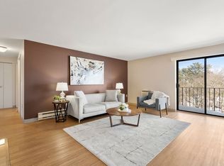 1321 Worcester Rd APT 610, Framingham, MA 01701