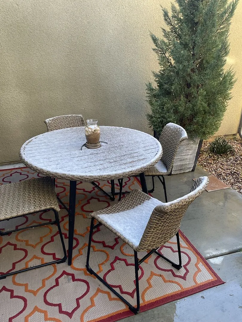 Furnished 2 bedroom in Tehachapi — Photo 2