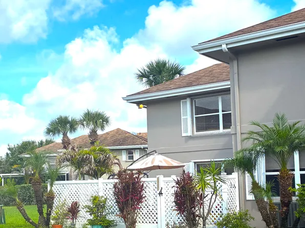 3325 SW Sunset Trace Cir, Palm City, FL 34990