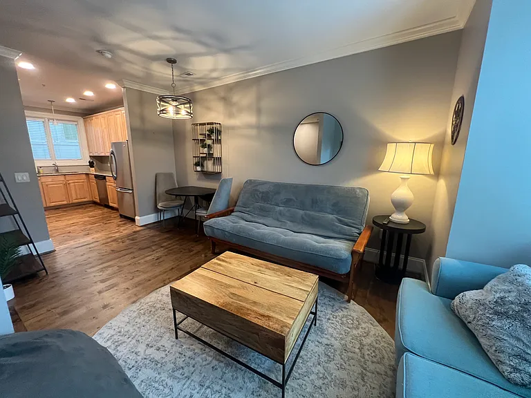 400 W Rosemary St #106 — Photo 3