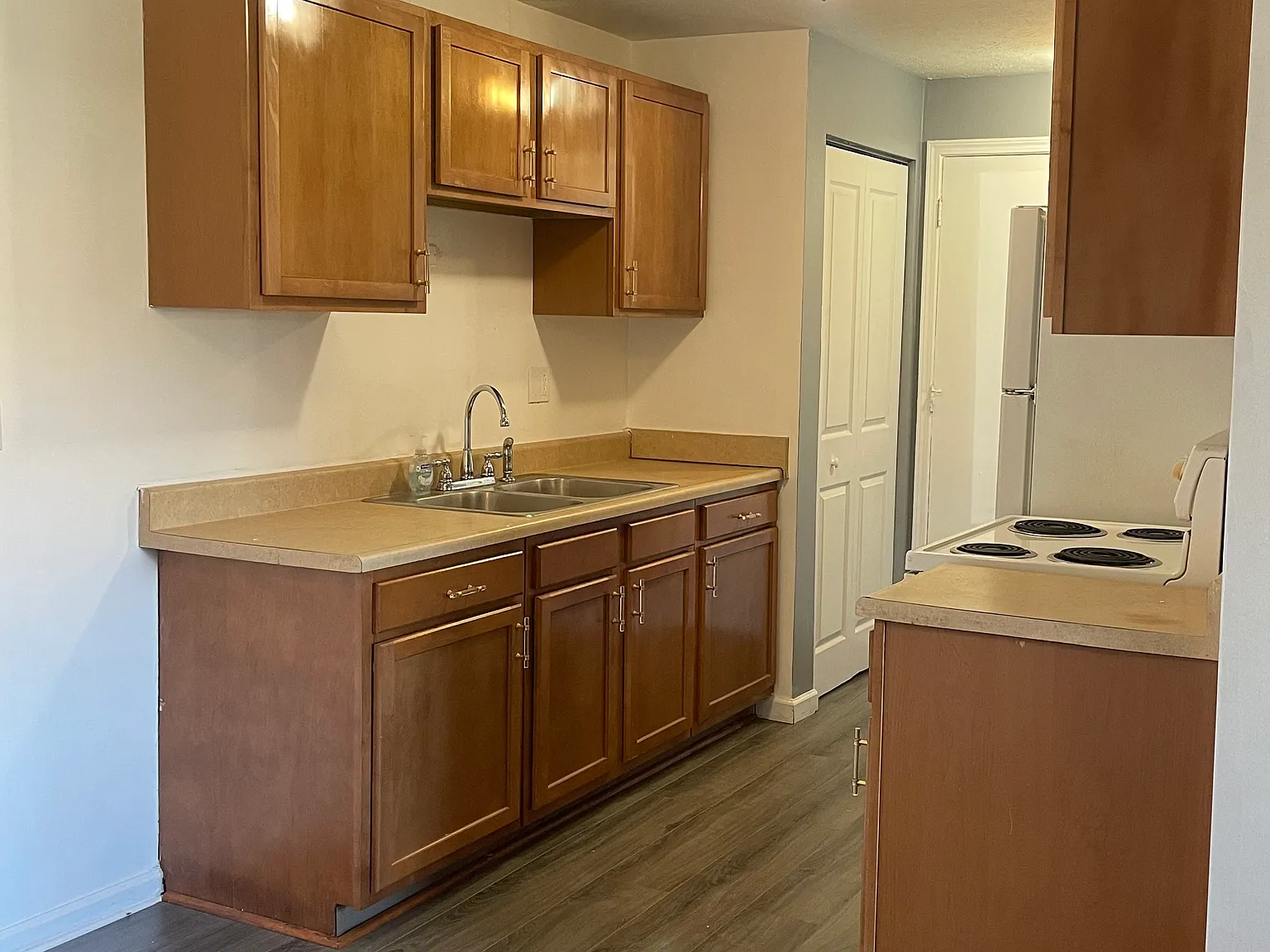 2 bed, $1,350 — Photo 1