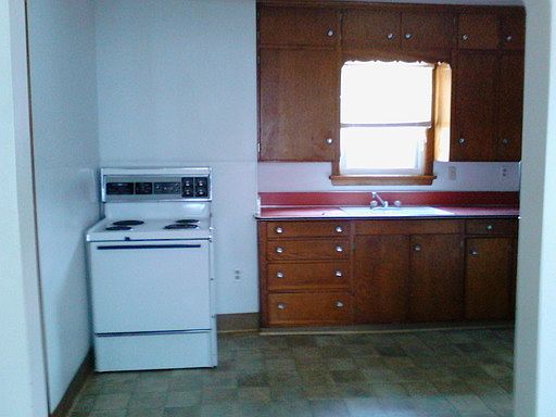 2nd image of 423 W Liberty St