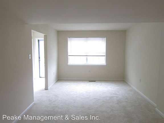 3rd image of 2784 Sikes Ct