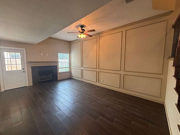 2nd image of 3920 Vista Mar Dr