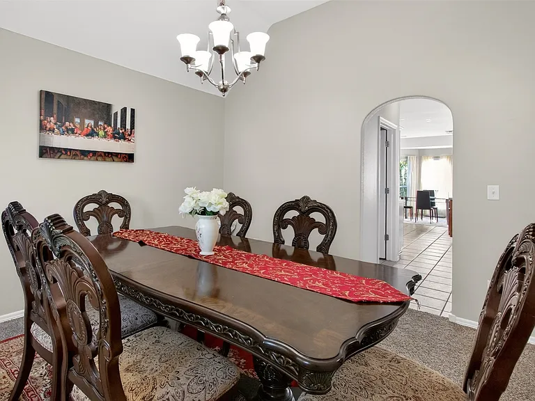 1004 S 75th St — Photo 10