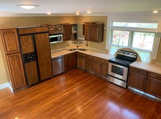 1607 W Beach Rd, Waukegan, IL 60087