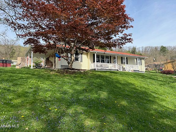 2nd image of 133 Valley View Rd