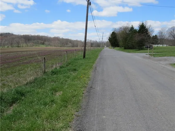 Fink Rd, Kensington, OH 44427