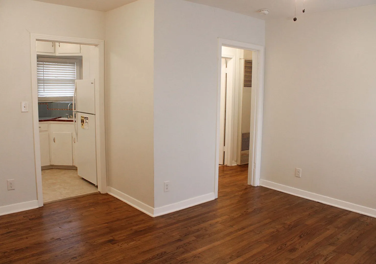 2 Bedroom Duplex — Photo 4