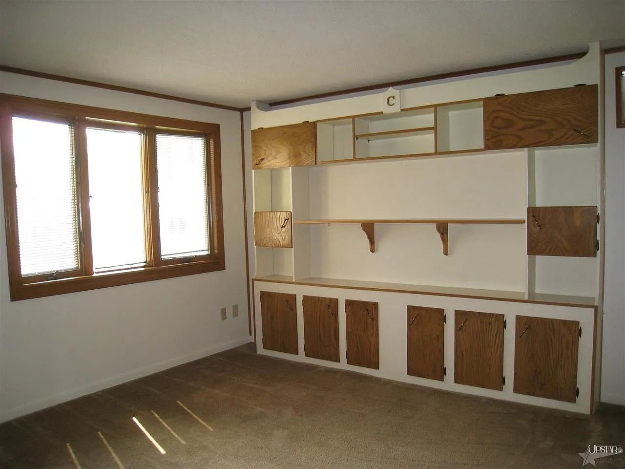2606 Hobson Rd photo 1