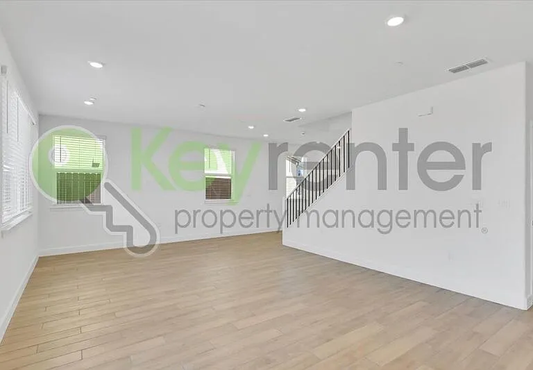 224 Twilight Peak Ct — Photo 11