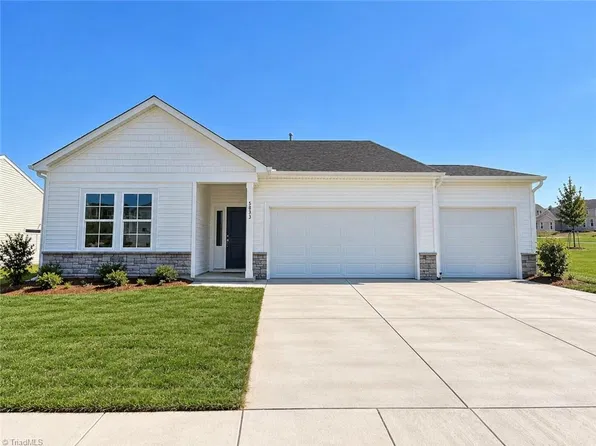 5833 Latigo Ct, Clemmons, NC 27012