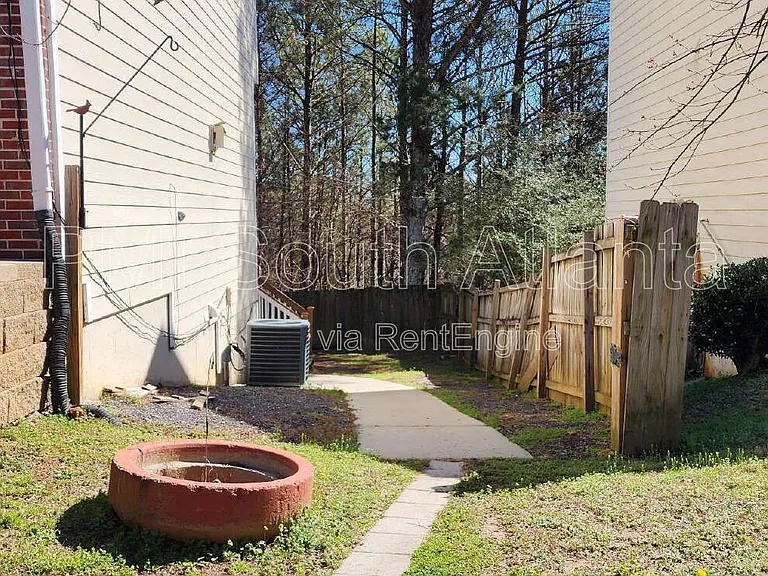 755 Castlebrooke Way SE — Photo 14