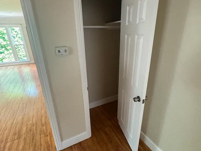 1615 Bellford Ave — Photo 15