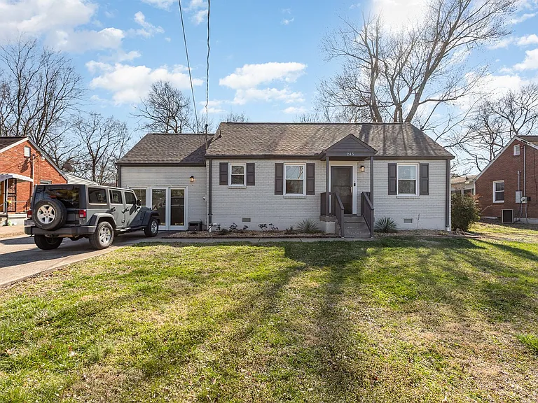 245 Collier Ave — Photo 1
