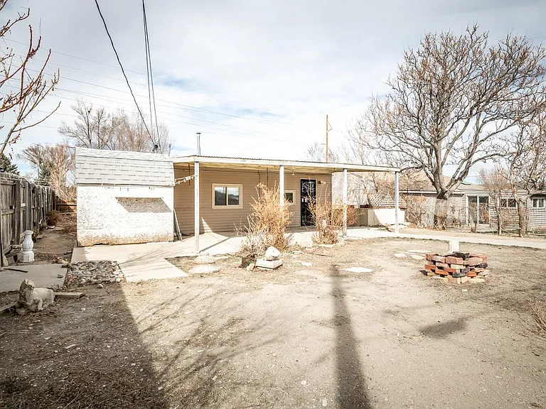 2410 W 13th St — Photo 21