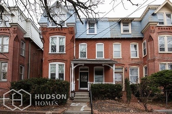 2nd image of 827 N Jackson St #3