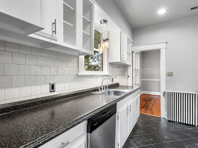 4007 Chevy Chase St — Photo 10
