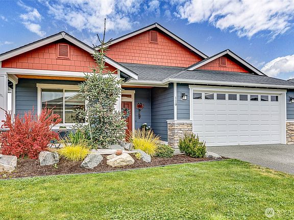 Listed as a "2" bedroom but can easily be a "3" bedroom with a den that is large enough to have a bed and dresser.>