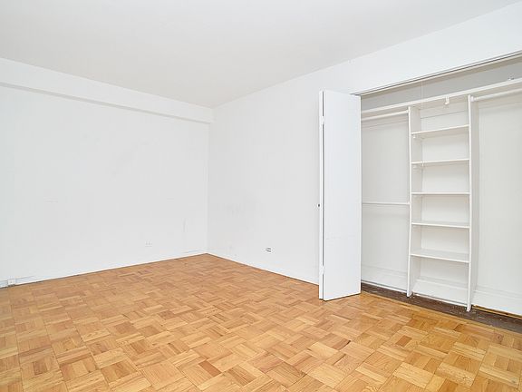 4th image of 350 E 52nd St APT 12A