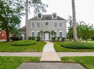 16107 Rainbow Lake Rd, Houston, TX 77095