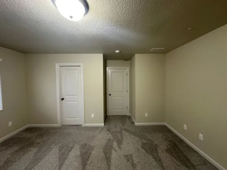 10136 SW Barber St — Photo 34