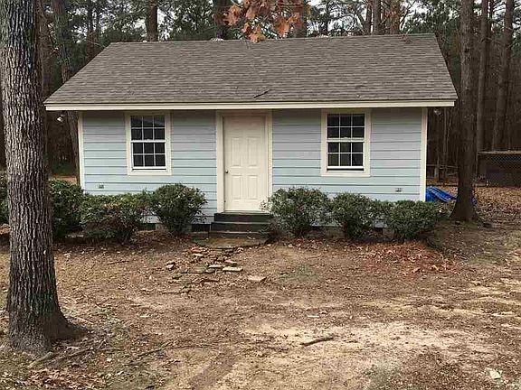 2nd image of 715 N Oakridge Dr