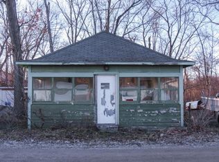 2157 Webster Park Dr, Howell, MI 48843