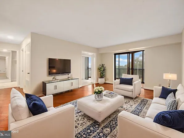 5904 Mount Eagle Dr APT 510, Alexandria, VA 22303