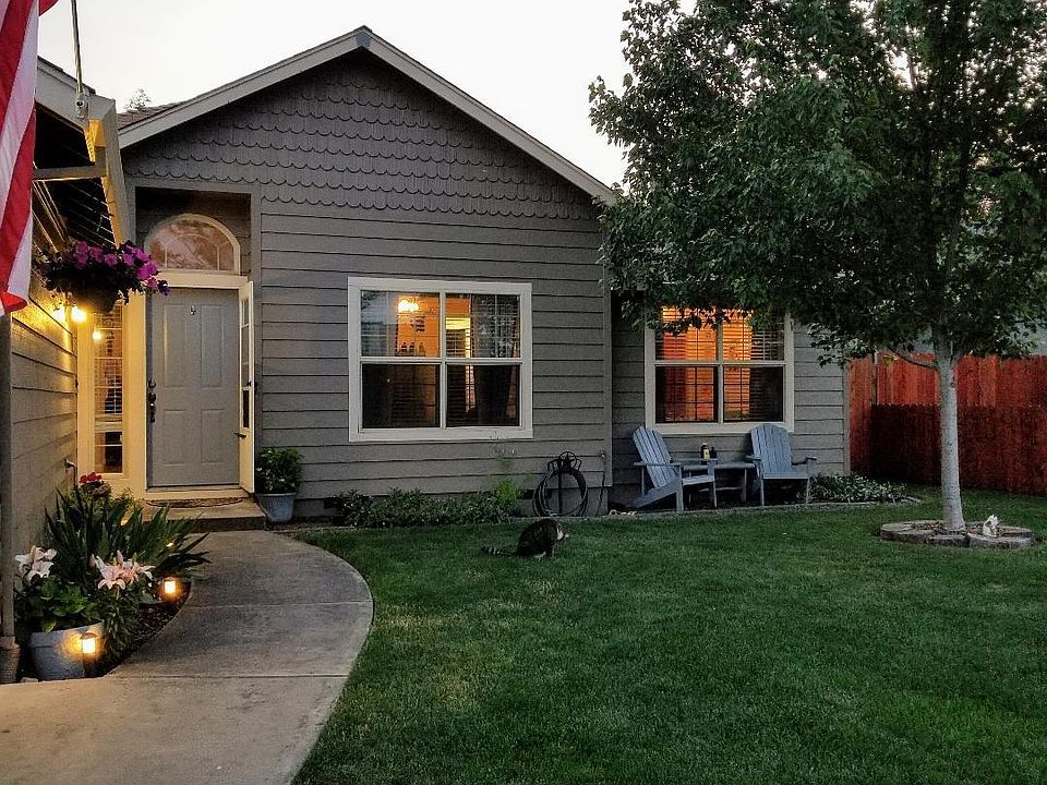 1st image of 345 Candis Dr