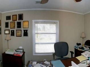 910 Lake Shore Cir, Martin, GA 30557