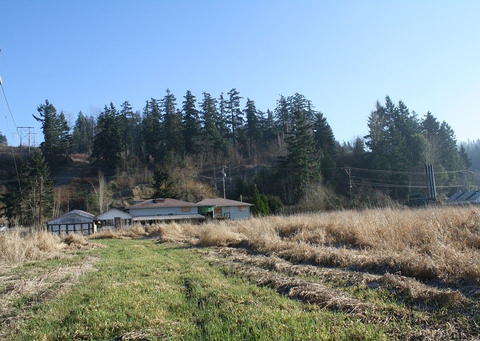 1st image of 2306 E Valley Hwy E