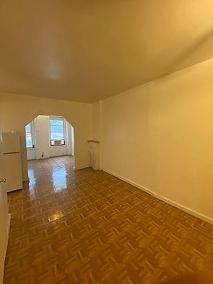 4th image of 122 Bergen St APT 2C